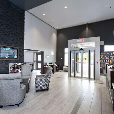 Best Western Plus Moncton Exterior photo