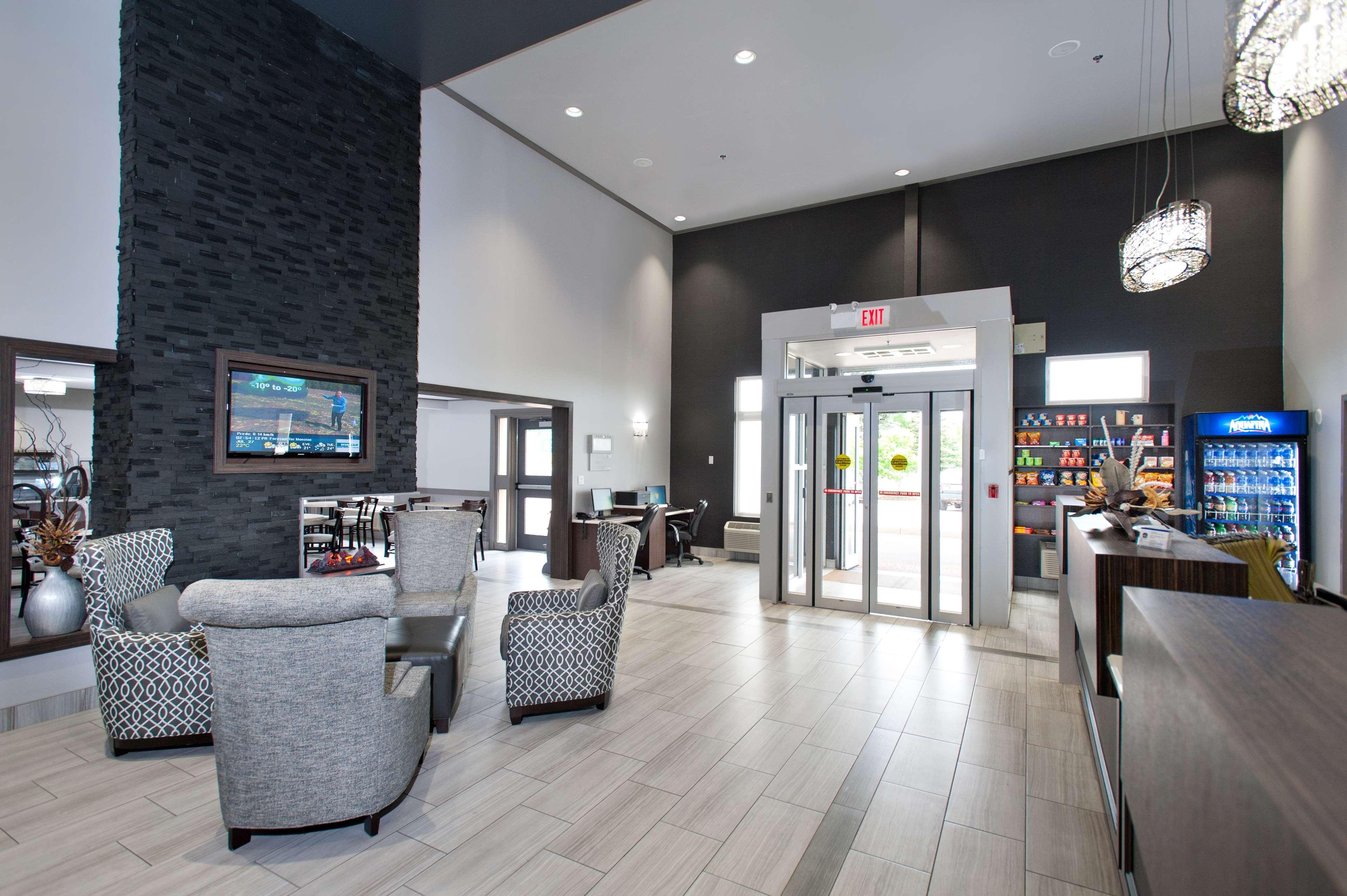 Best Western Plus Moncton Exterior photo