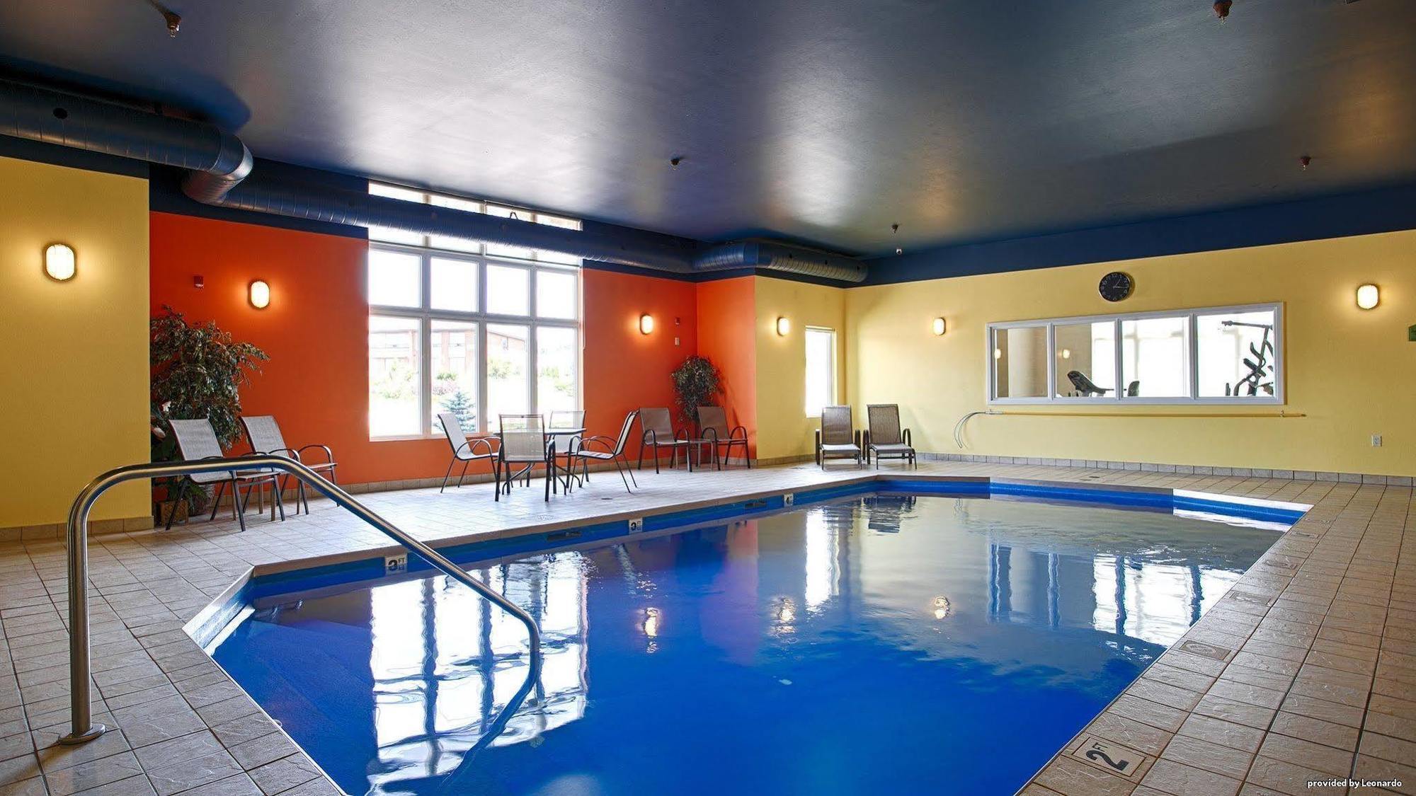 Best Western Plus Moncton Exterior photo