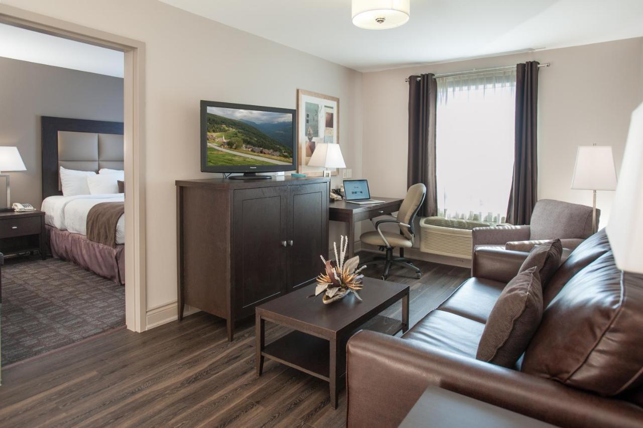 Best Western Plus Moncton Exterior photo